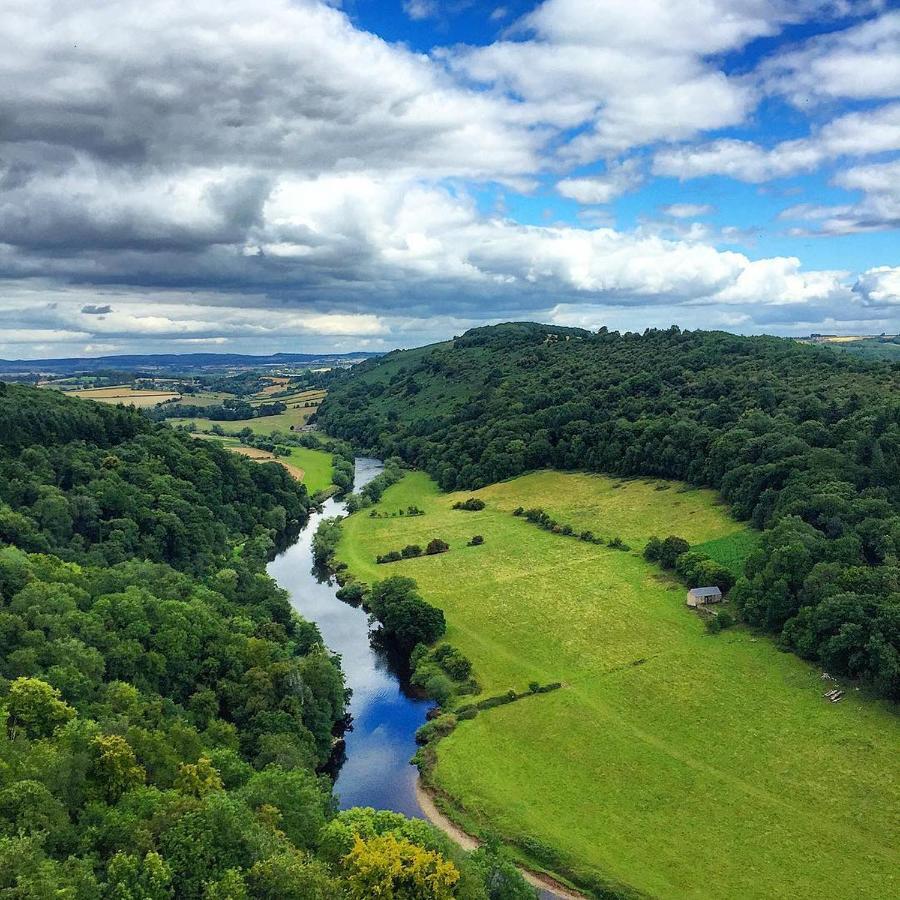 Glewstone Court Country House Hotel Ross-on-Wye エクステリア 写真